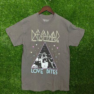 Def Leppard T-Shirt Size Small